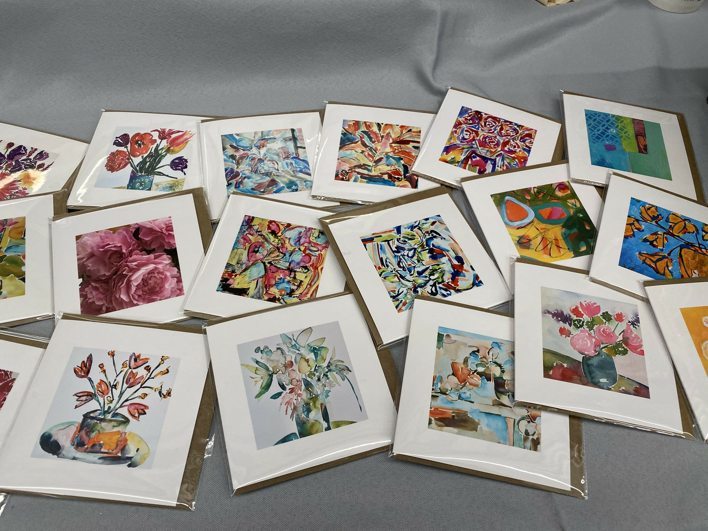 gift cards 2 sizes assorted pattern