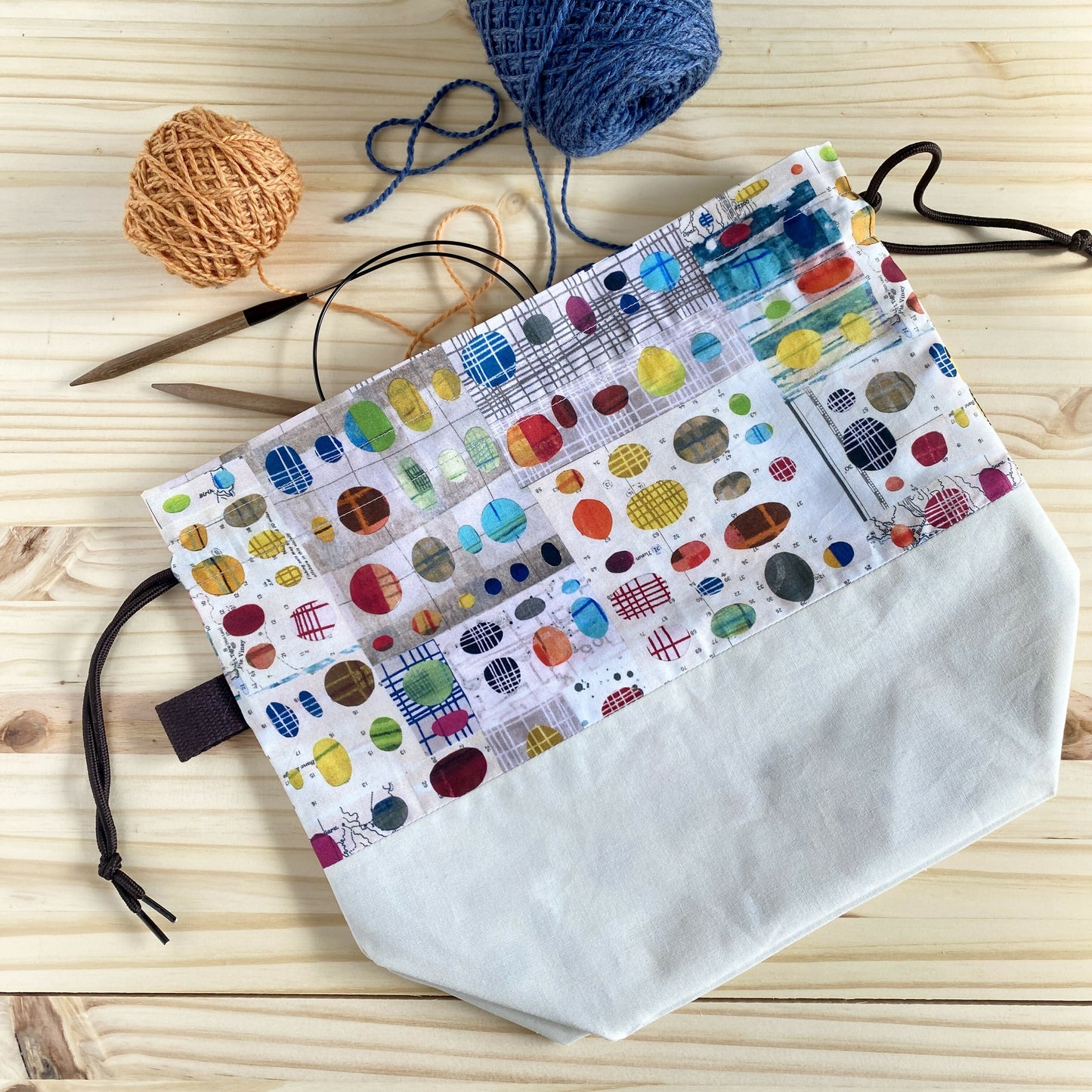 Drawstring Tote in Peekaboo