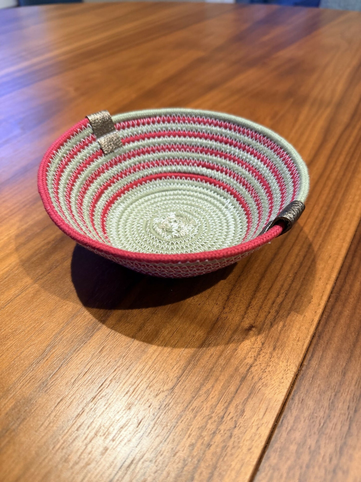 Coiled rope vessel