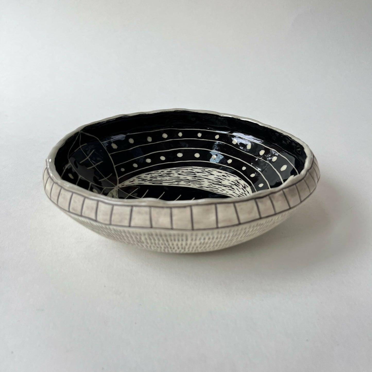 Collared Bowl (650)