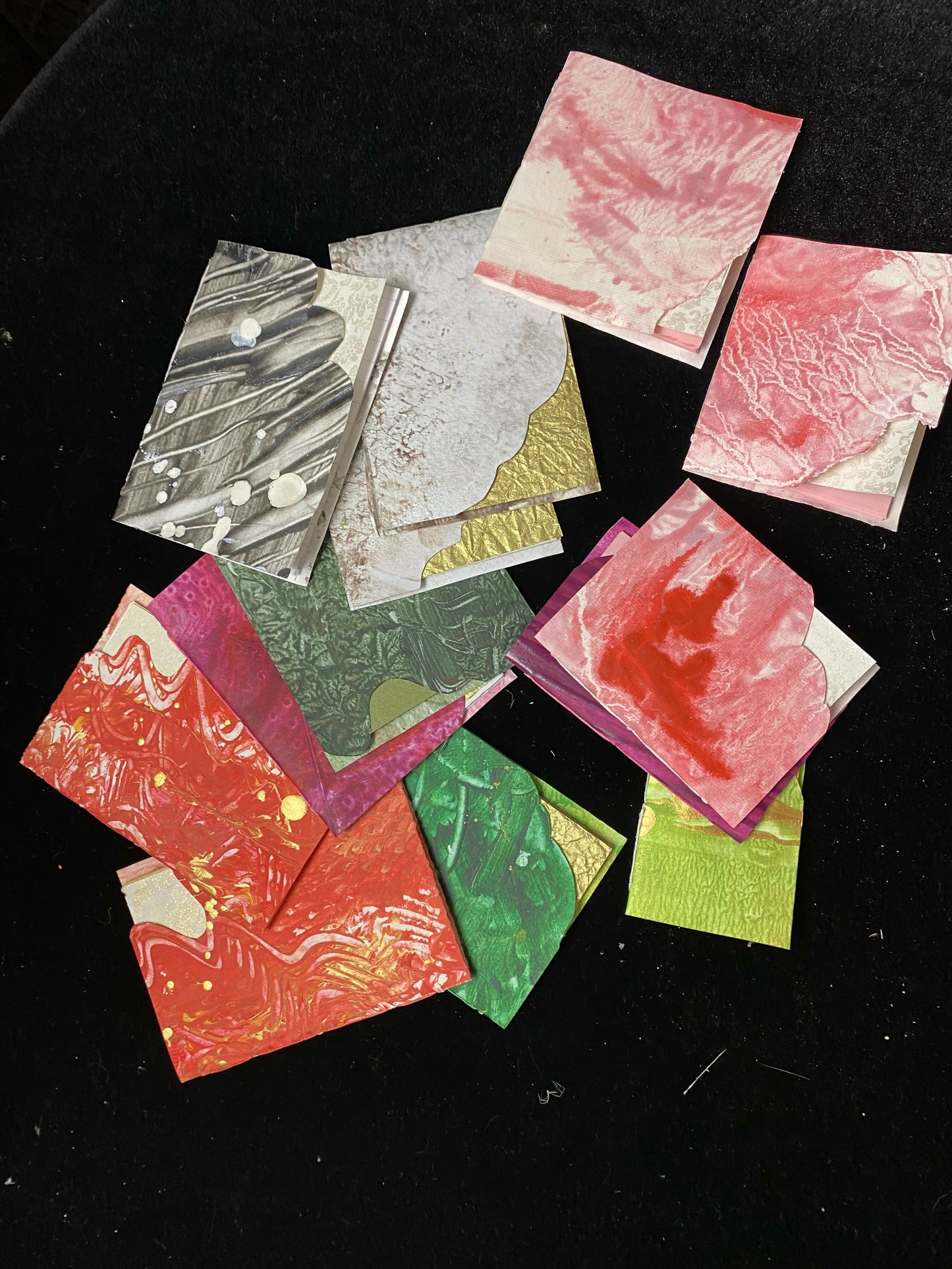 Purse pocket pamphlets