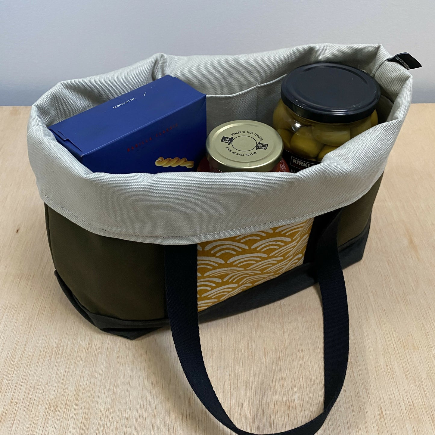 Tiny Tote in Coi and Moss