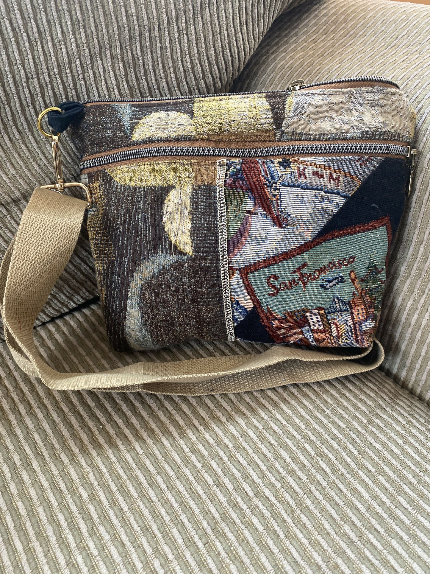 Three zip two tone purse