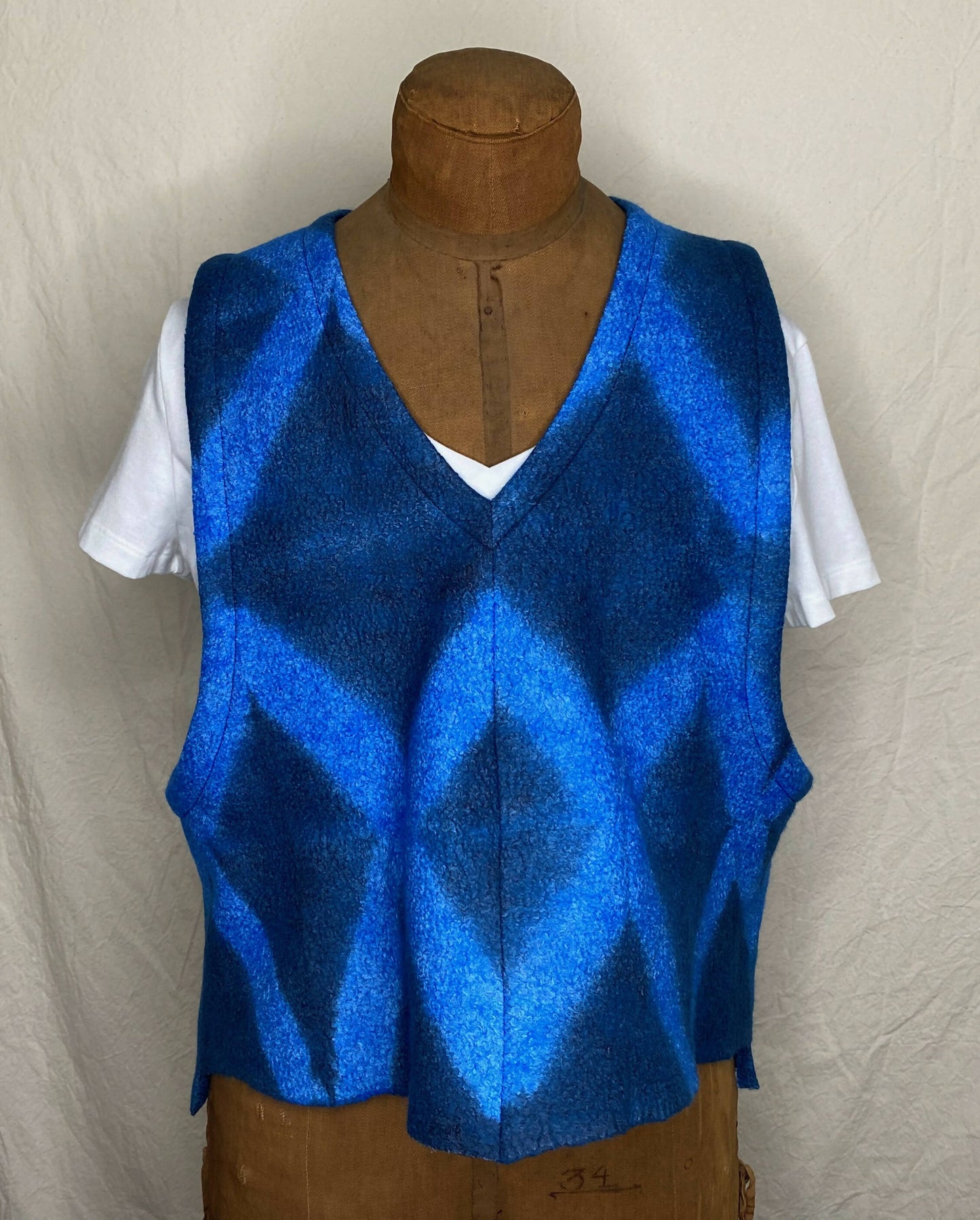 blue on blue front_0658