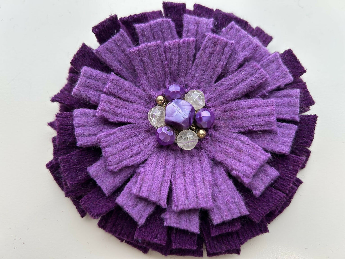 Flower Pin - Wool Brooch