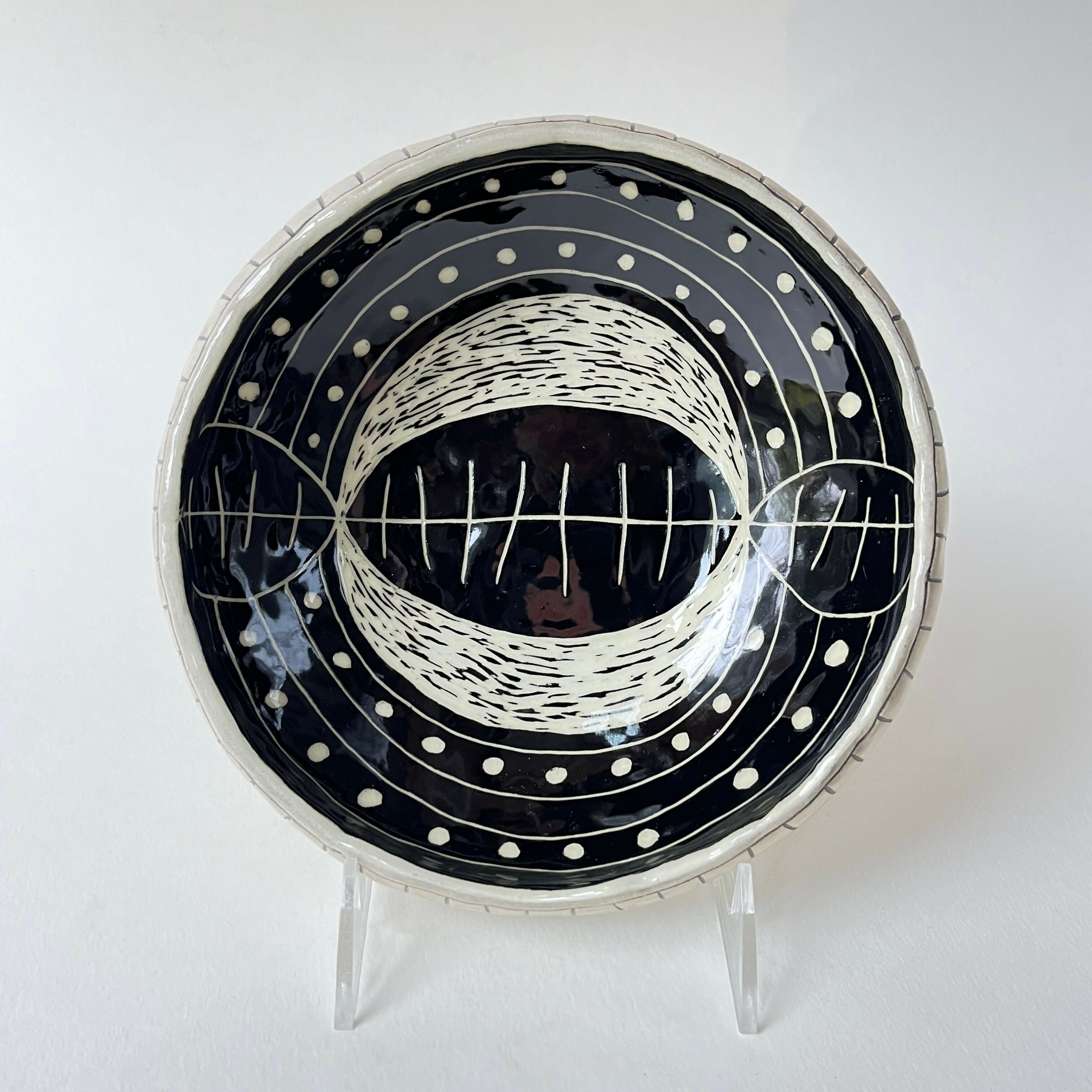 Collared Bowl (650)