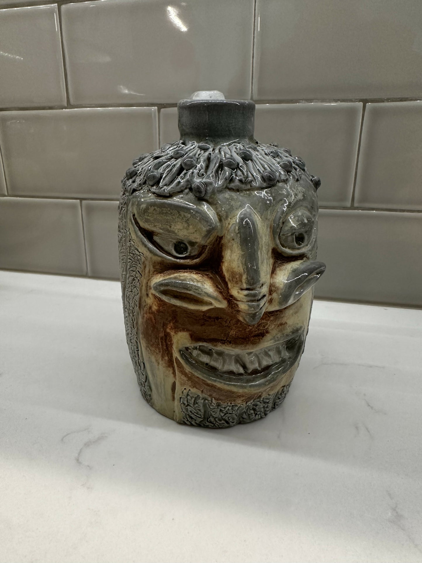 Face. Jug