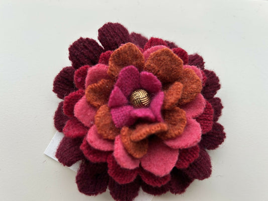 Flower Pin - Wool Brooch