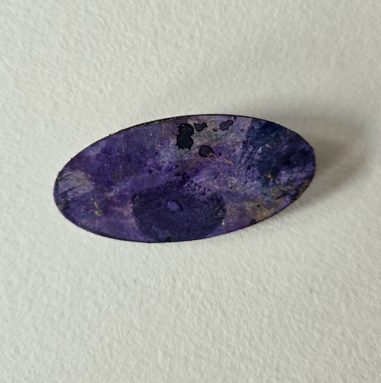 Oval handpainted pins