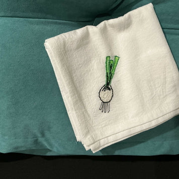 Green onion, large kitchen towel