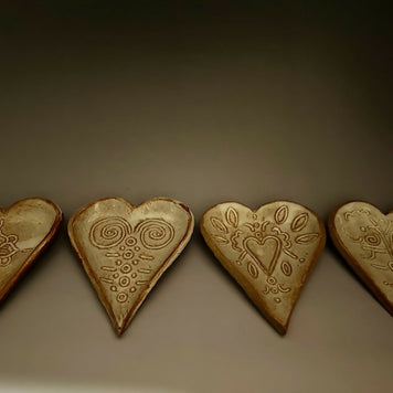 heart trinket bowls - close up 2