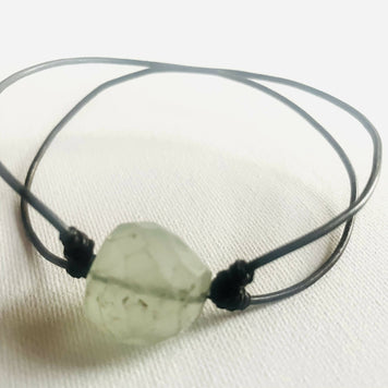 Bracelet with fluorite stone