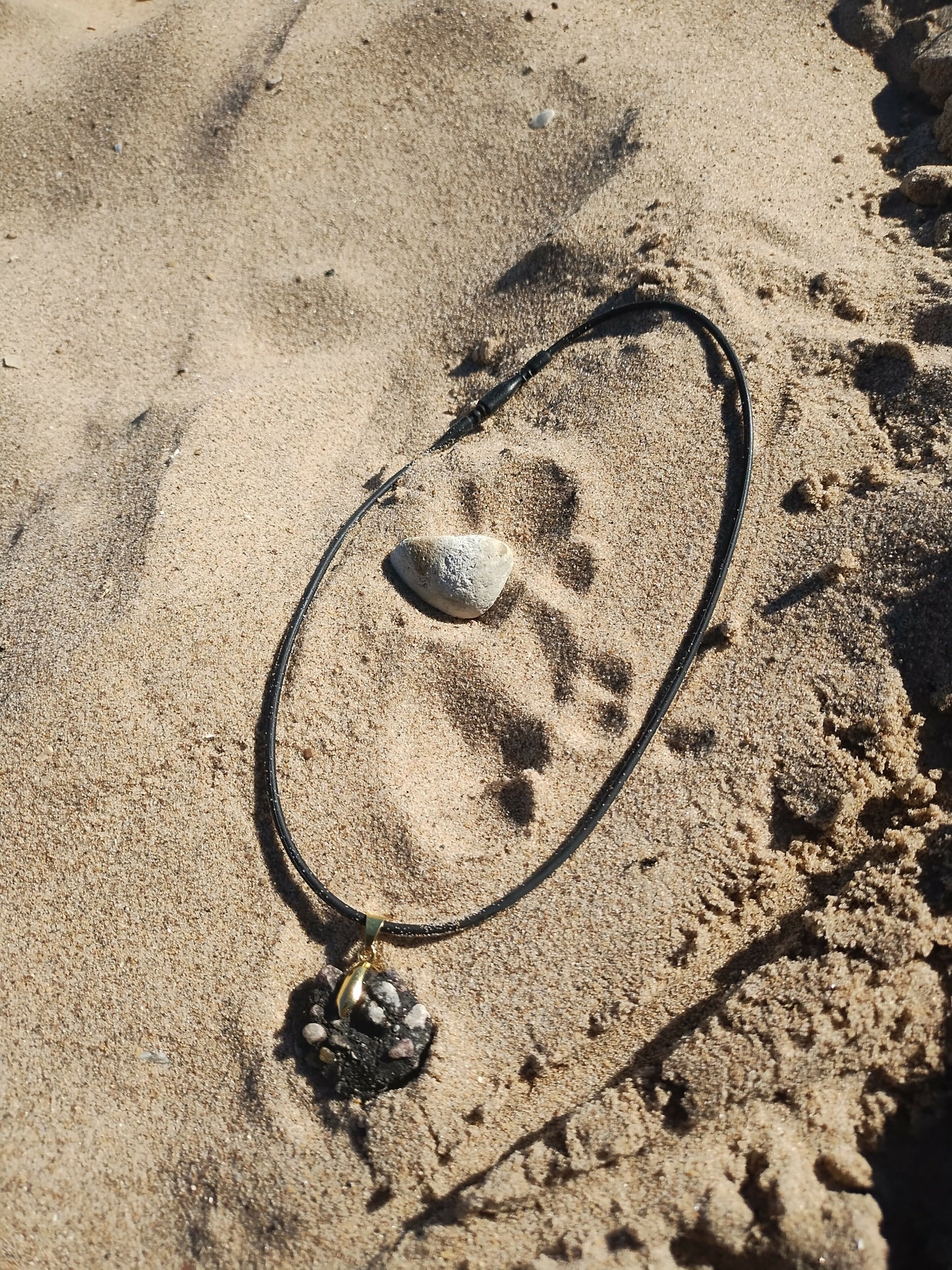 Rock matrix necklace