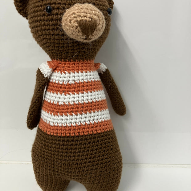 Orange T shirt bear