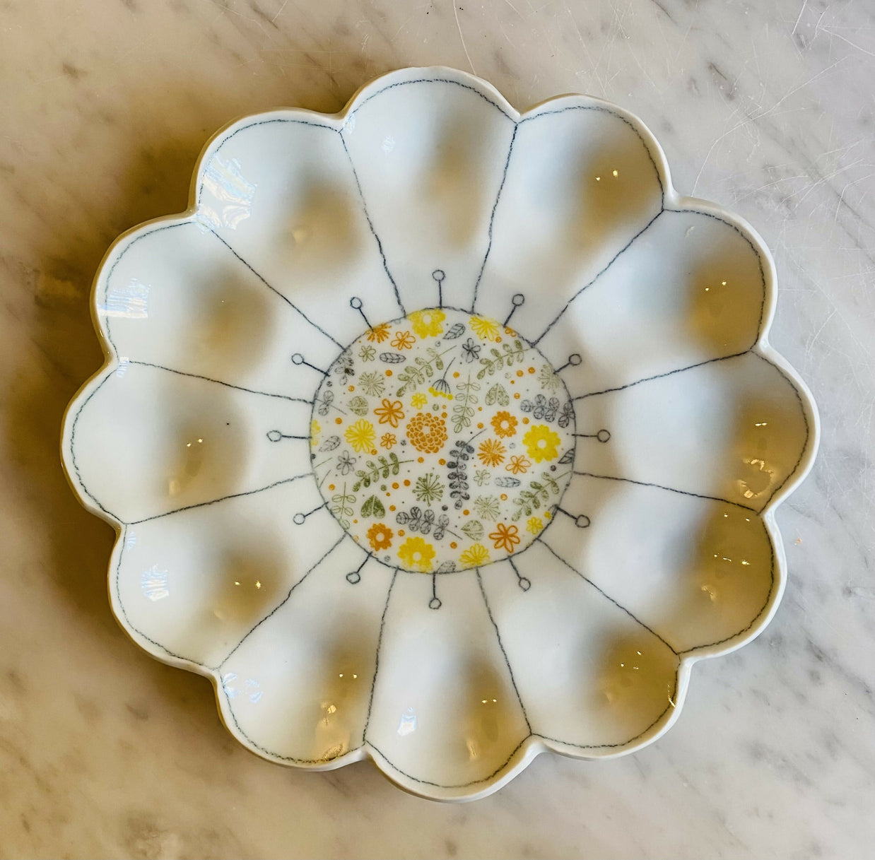 Flower shaped dish-flowers