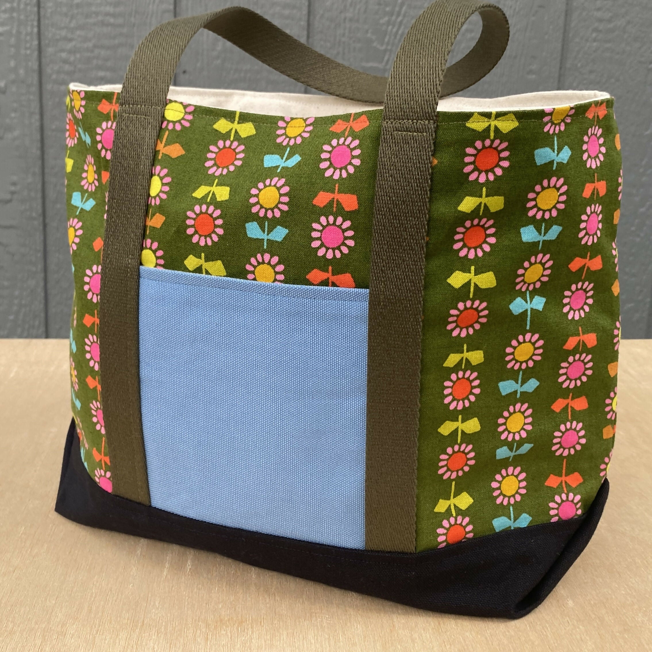 Tiny Tote in Daisy Stripe