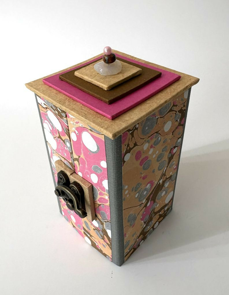 Bubbles Tower Box