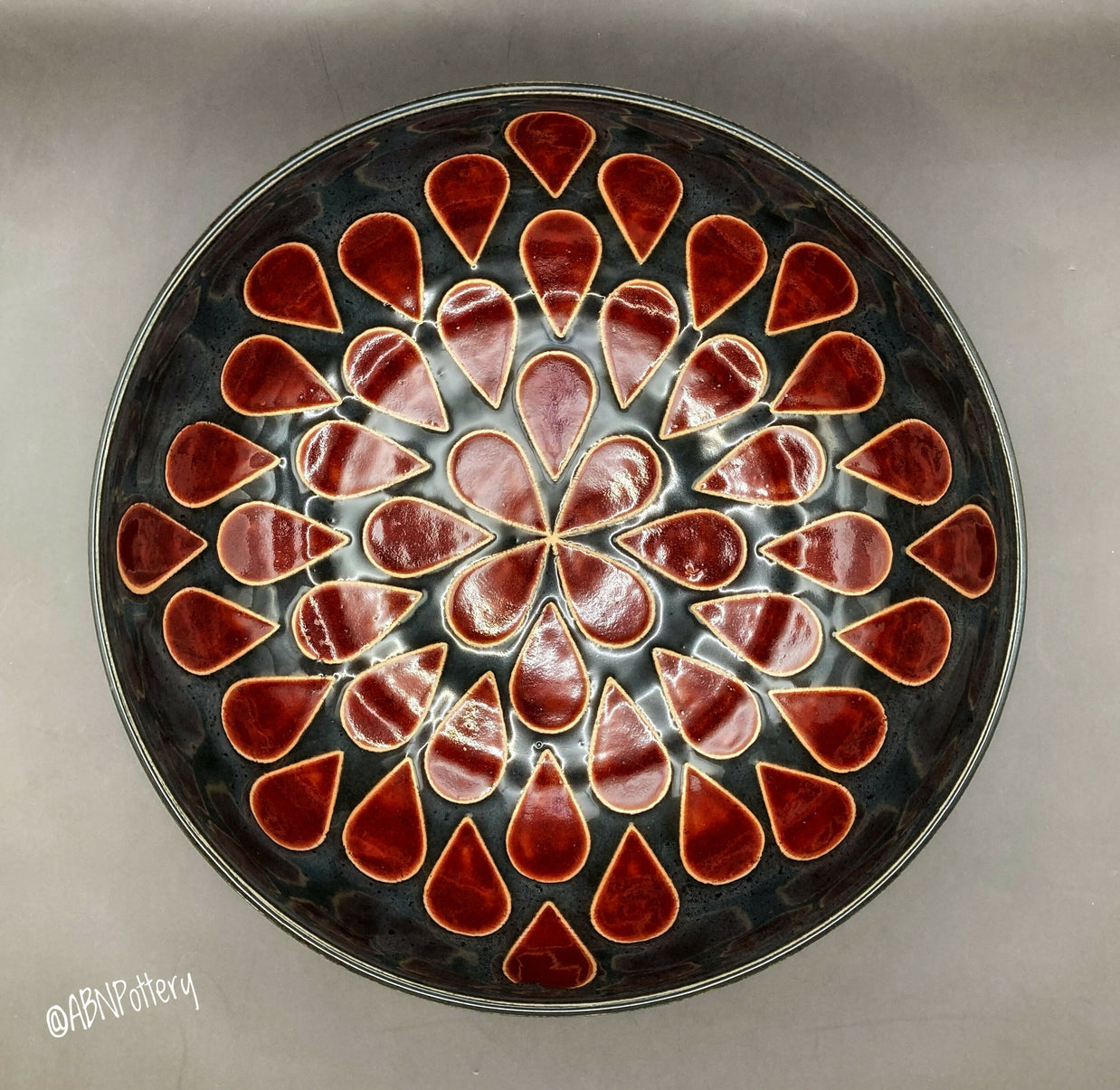 Red Teardrop Bowl