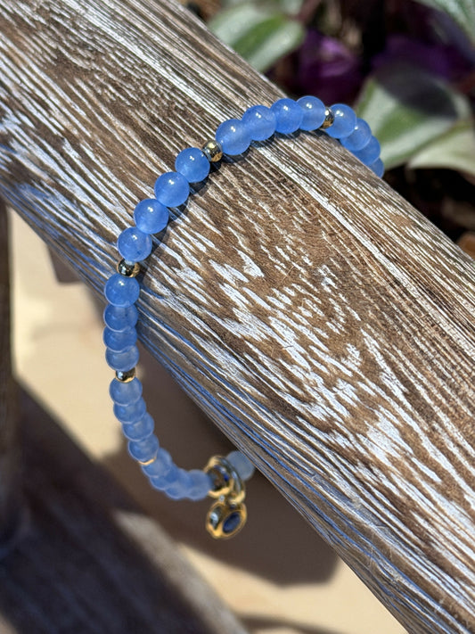 Single Bracelet Baby Blue Glass