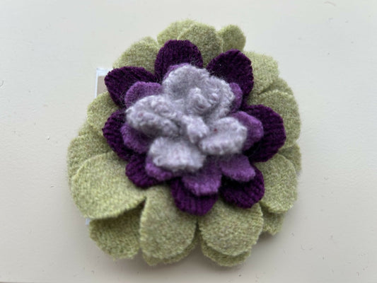 Flower Pin - Wool Brooch