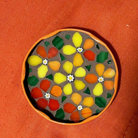 Mosaic Ornaments: Mosaic in Jar Lids