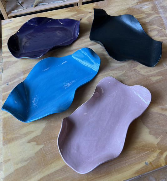 XXL - wavy ceramic tray