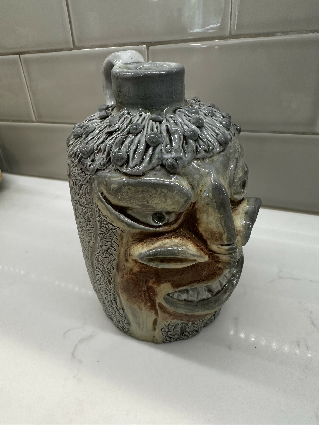 Face. Jug