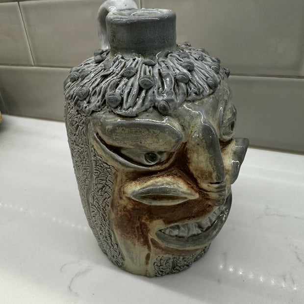 Face. Jug