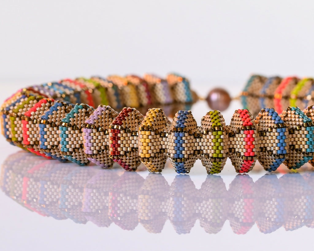 Hexagon Puff Necklace
