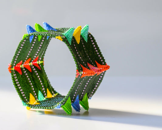 Bold Spikes Cuff