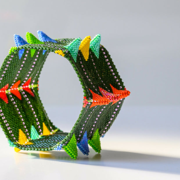 Bold Spikes Cuff