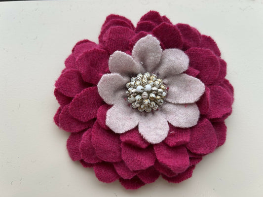 Flower Pin - Wool Brooch