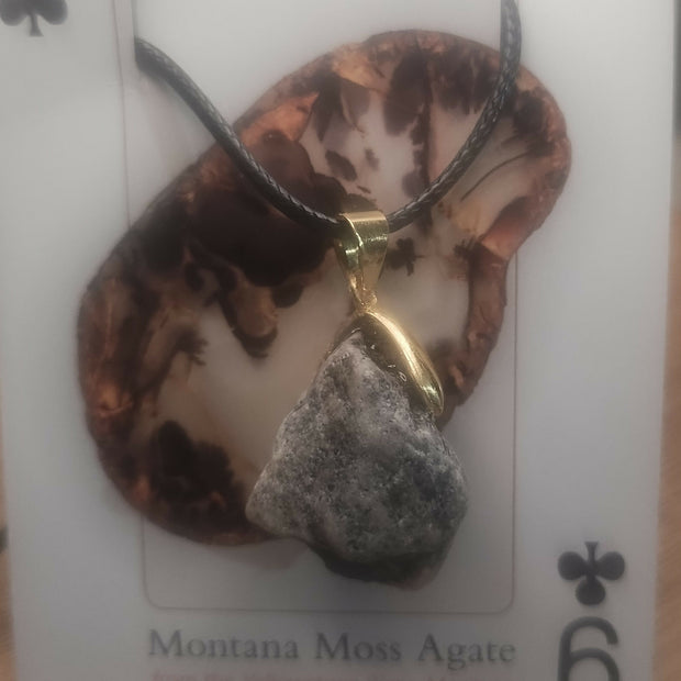 Rock crystal necklace