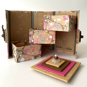 Bubbles Tower Box