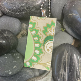 Glass vase pendant with pretty flowers