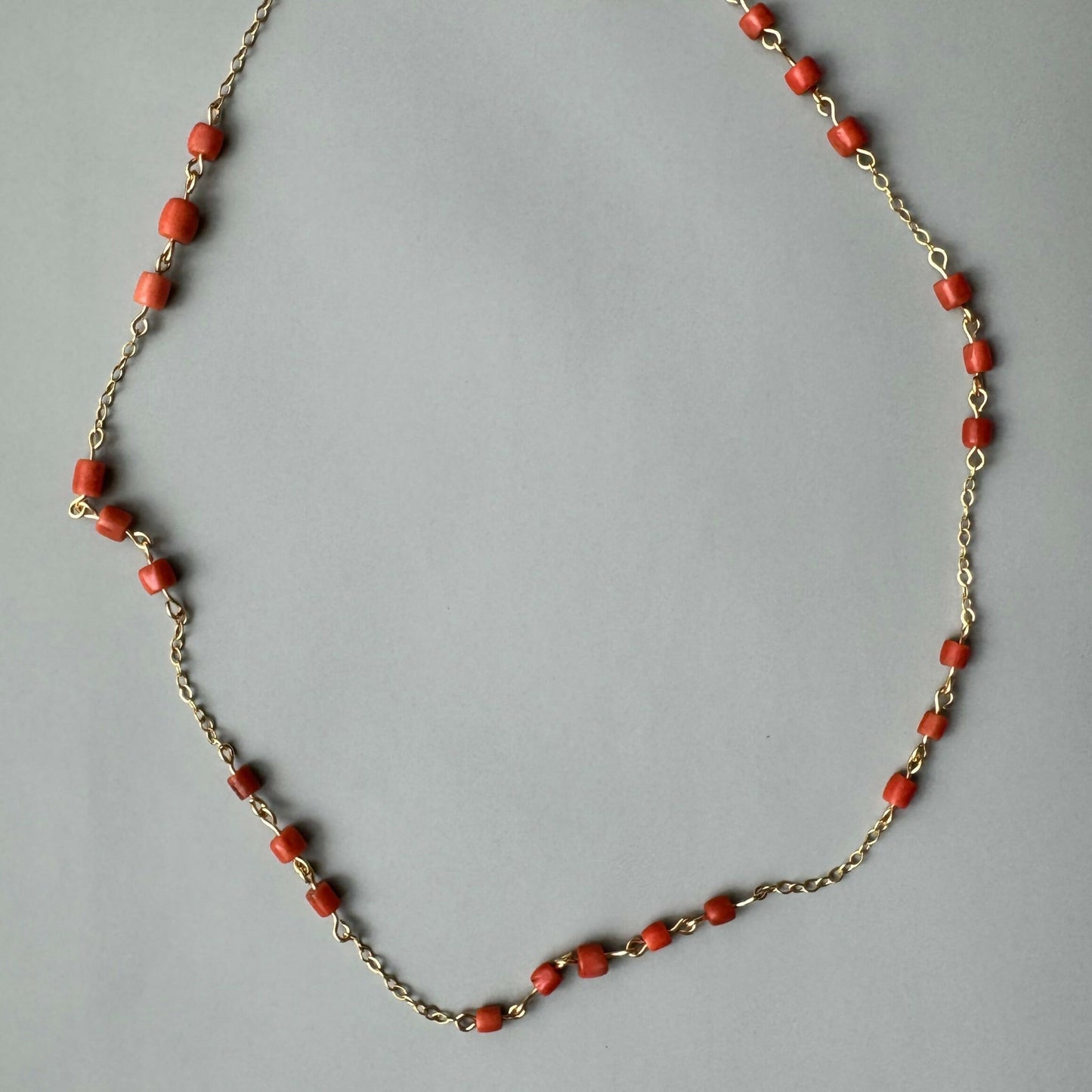 Coralalternatingstonesandchaingoldnecklace99