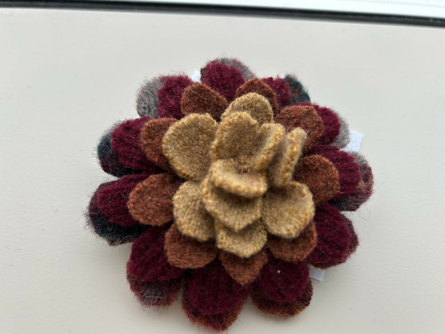 Flower Pin - Wool Brooch