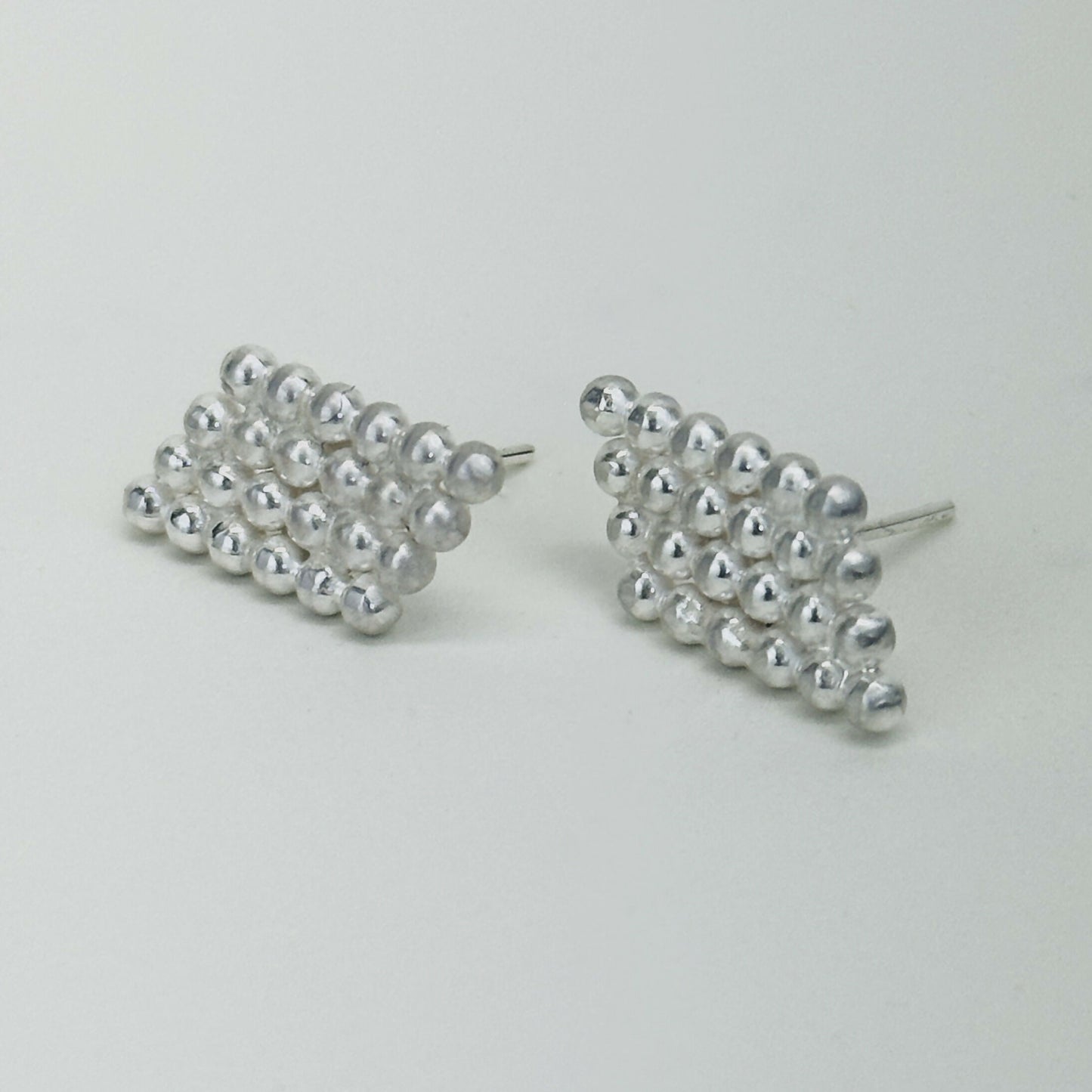 24 Dots Earring
