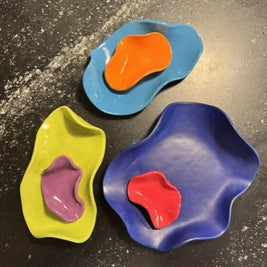 MEDIUM - wavy ceramic dish