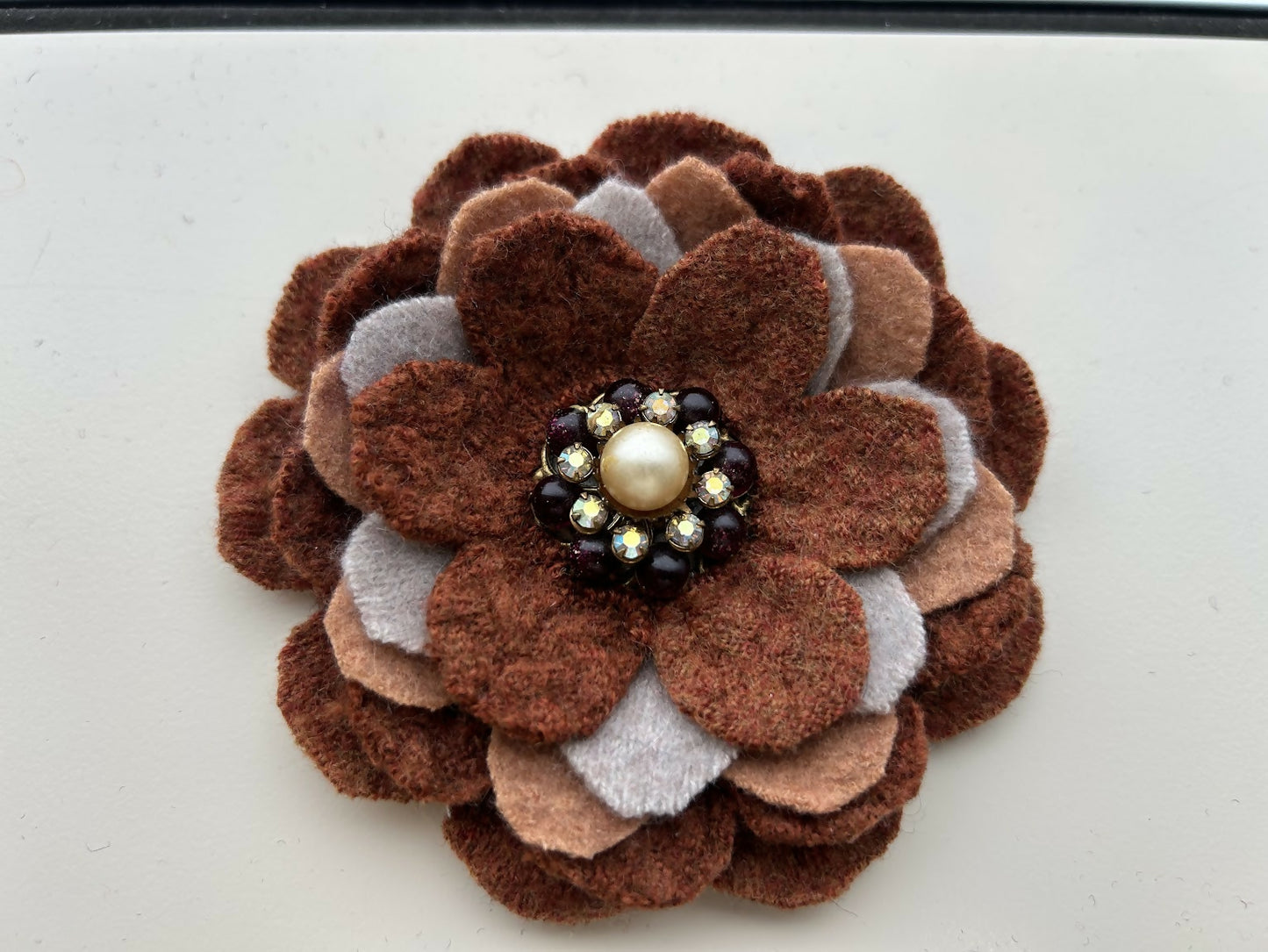 Flower Pin - Wool Brooch