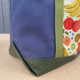 Big Tote in Fruit Market