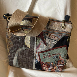 3zip travel motif purse