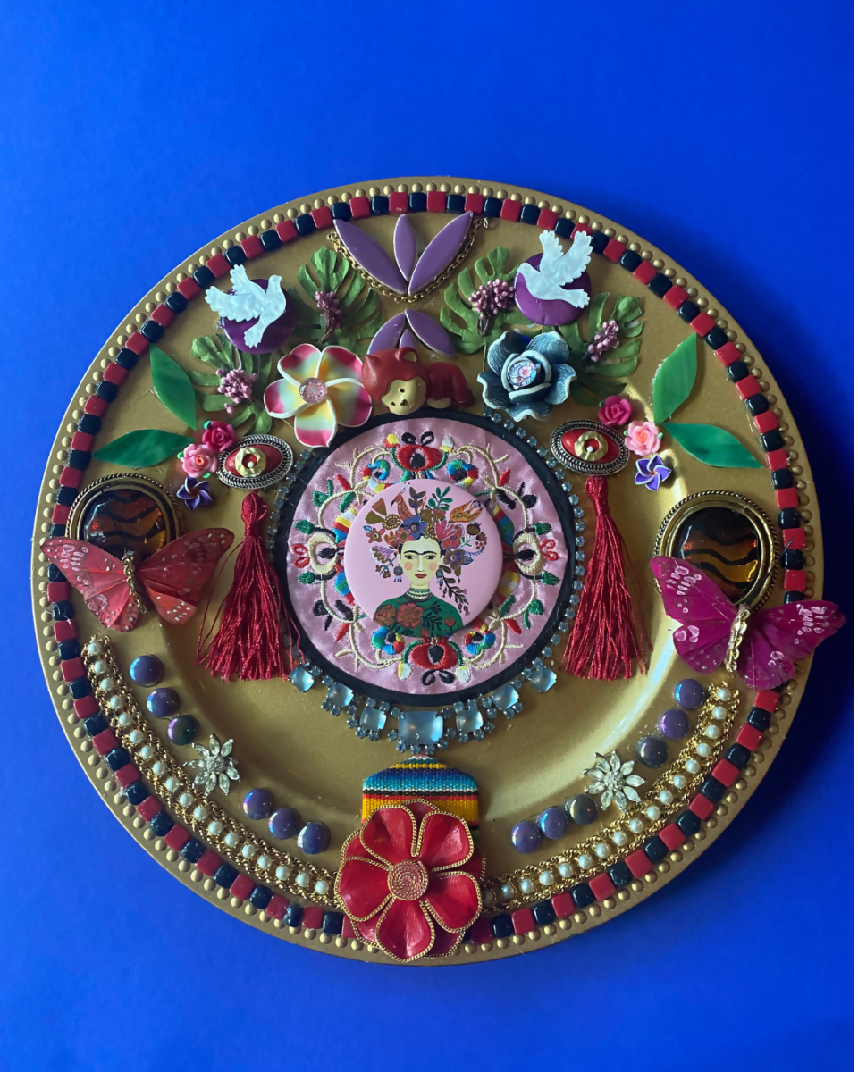 "Frida" Gold Charger Plate