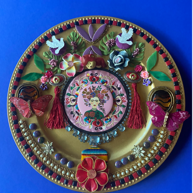 "Frida" Gold Charger Plate