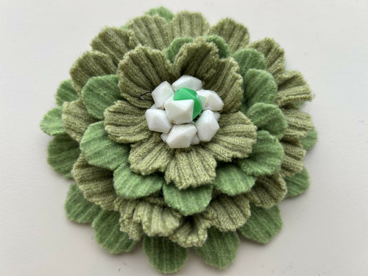 Flower Pin - Wool Brooch