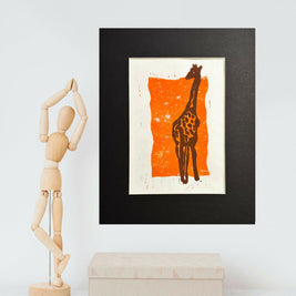 Giraffe_linoprint_desk
