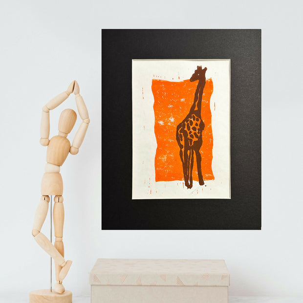 Giraffe_linoprint_desk