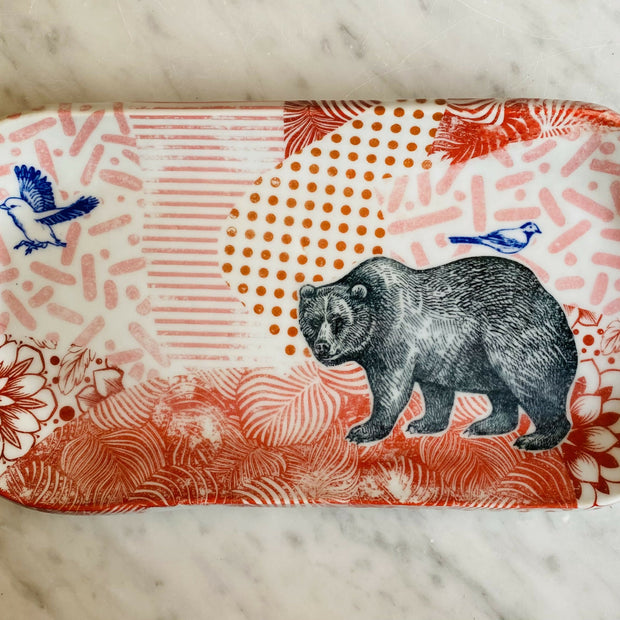 Oval dish-bear