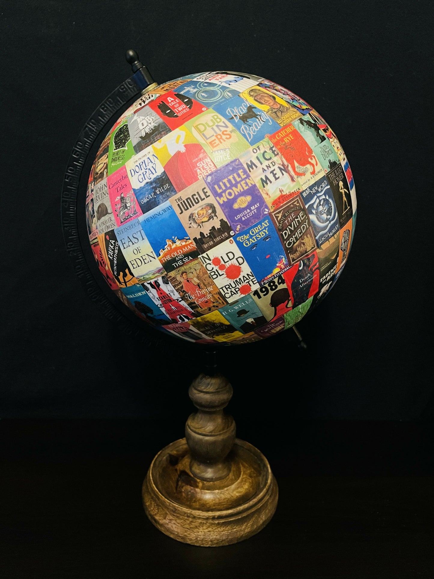 Classic Book Covers Globe