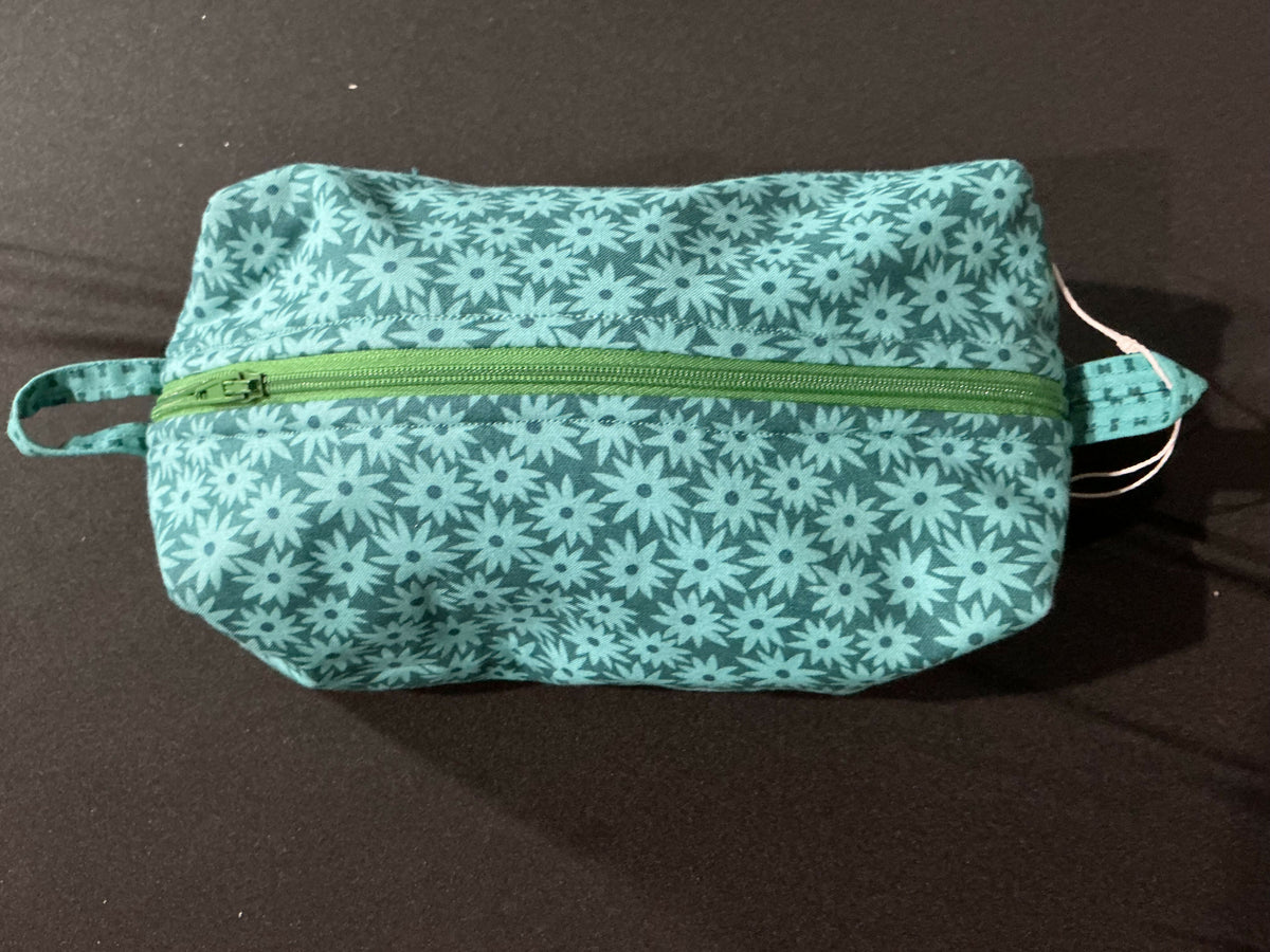 Cosmetic bag,blue floers